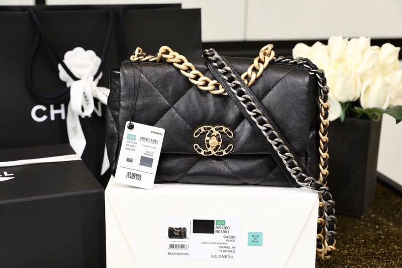 Chanel 19 Flap Bag 26cm Goatskin Leather Spring/Summer Act 1 Collection, Black