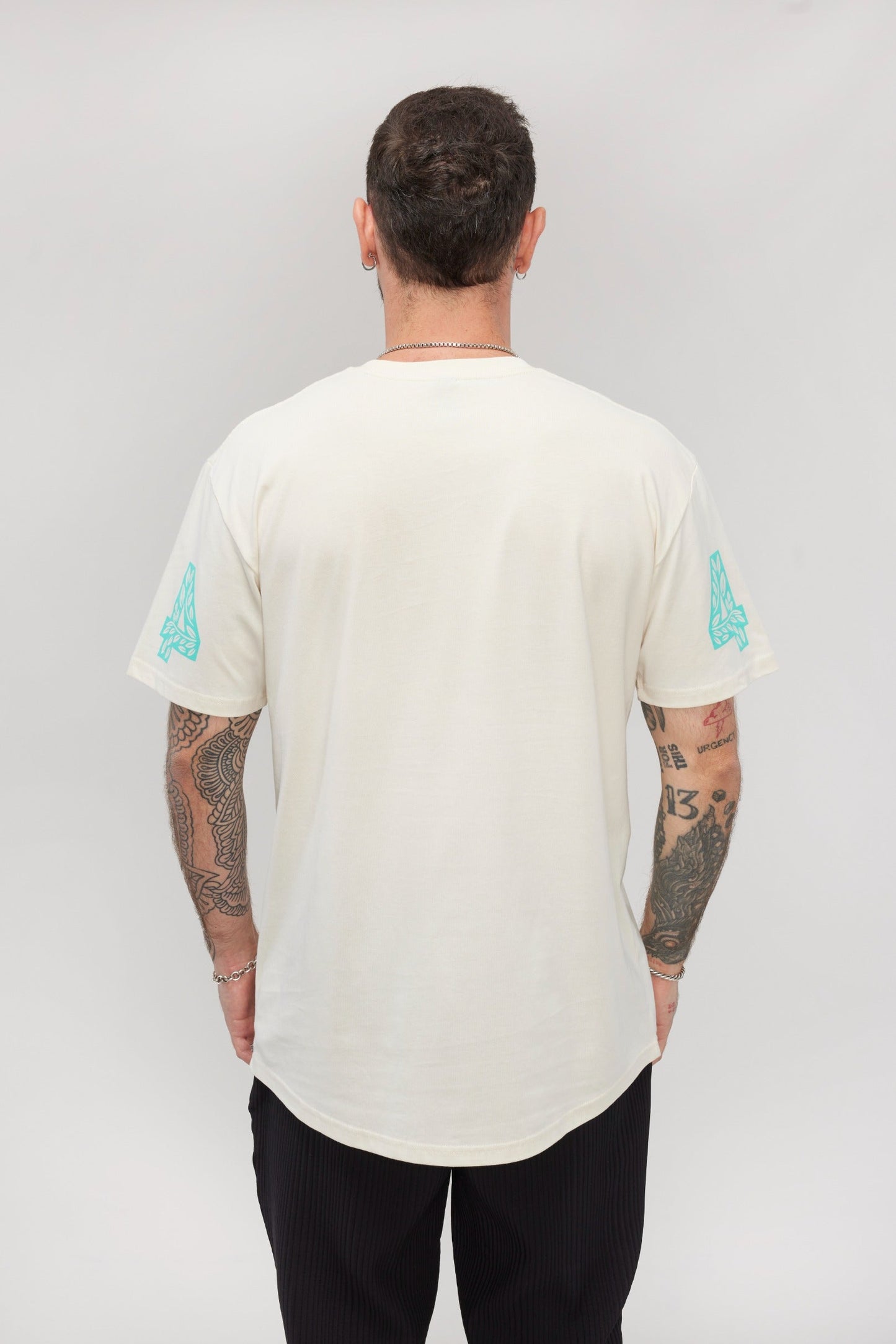 Idiom Curved Tee