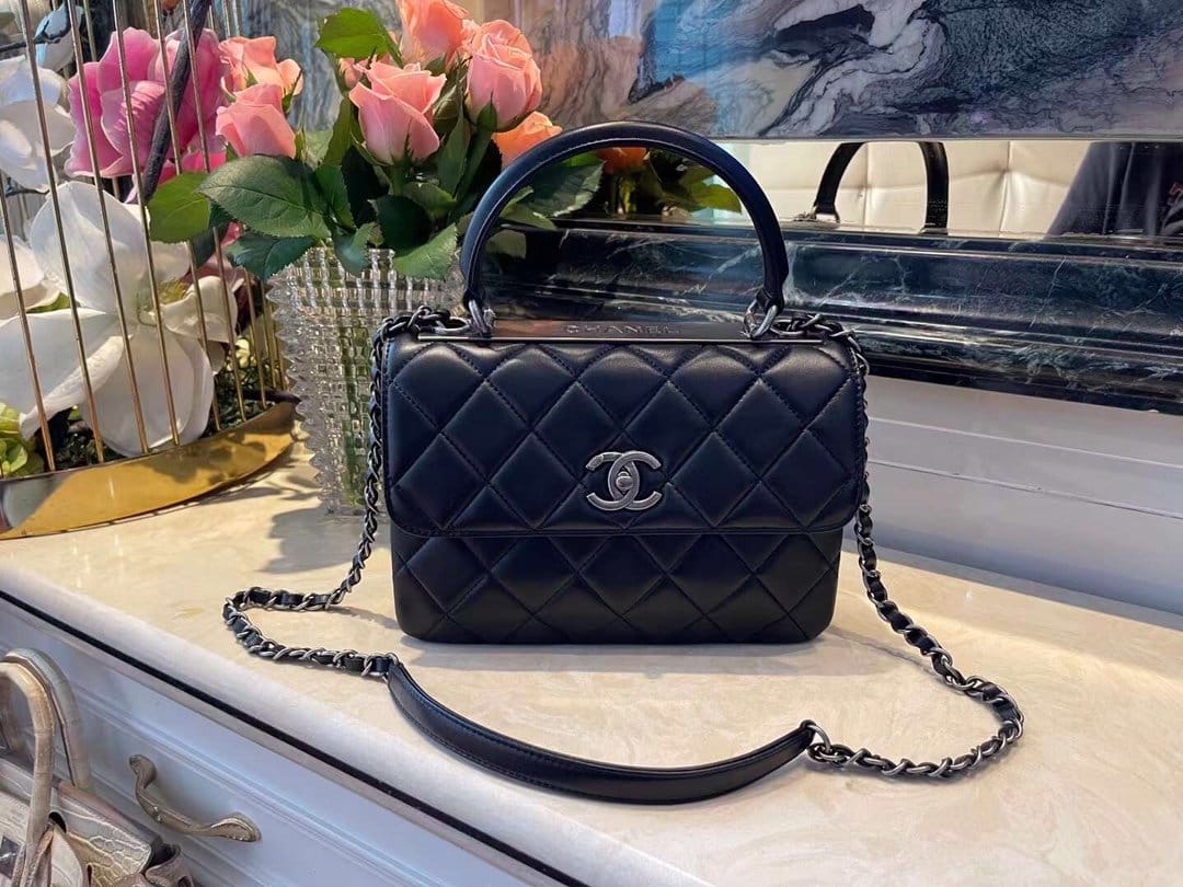 Chanel Classic Flap Bag Medal Hardware 25cm Black